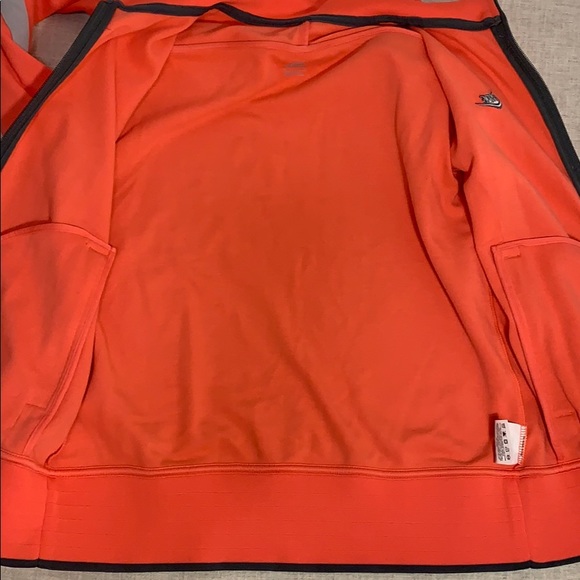 NIKE SPORTS WEAR  Women’s Jacket - Picture 9 of 9